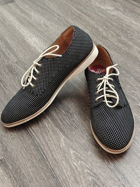 Polka Dot Lace-Up Oxford Shoes - Black with Cream Laces